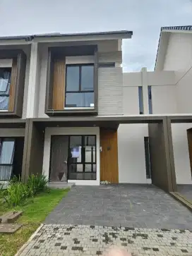 DI SEWAKAN RUMAH SIAP HUNI MINIMAL 2 THN