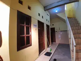 Kost belakang kampus UNS luas 330 m2 hitung tanah