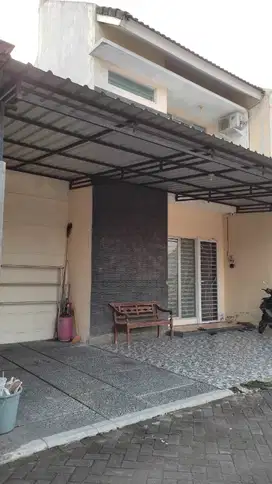Rumah Cantik 2 Lt Cluster One Gate Dekat Mall Luwes Gentan