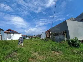 Dijual Rumah Pinggir Jalan Raya Kota