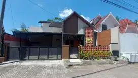 Rumah siap huni jln kaliurang KM 13 dalam perumahan dekat UII