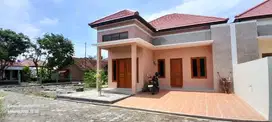 rumah baru siap huni jalan kaliurang KM 12 dekat UII