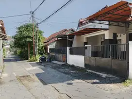Rumah dalam cluster pugeran maguwoharjo timur UPN dlm ringroad