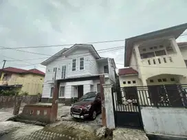 Rumah 2 Lantai. Puri Rajawali Mas pekanbaru