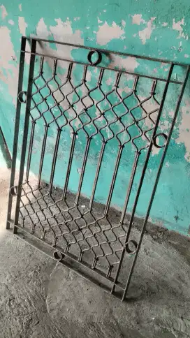 Teralis jendela kokoh