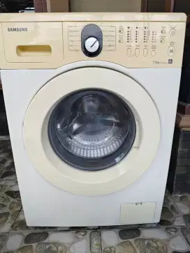 Mesin Cuci Samsung WF8752 Front Loading