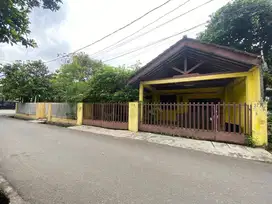 Dijual rumah lama di Jl H. Goden - Kebayoran Lama - Jakarta Selatan