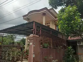 Rumah 2 Lantai Lokasi Strategis di Srengseng Sawah, Jagakarsa, Jaksel
