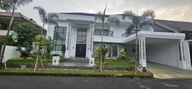 Brand New di River Park Bintaro Jaya - Rumah 3Lt Lux with Pool