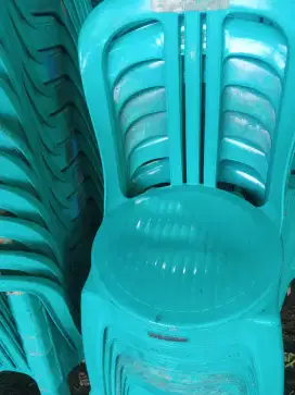 Kursi plastik bekas second napolly