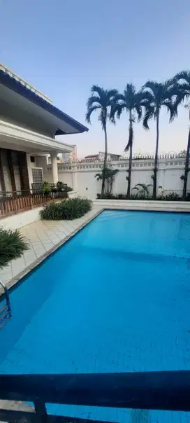 Rumah mewah dalam komplek di Pejaten Kemang