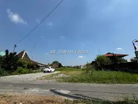 15 Menit UGM! Tanah SHM 153m² View Sawah Ideal Homestay Sleman