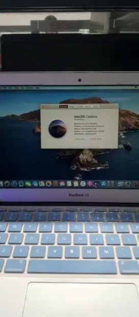 Macbook air 11 inch Mid 2013