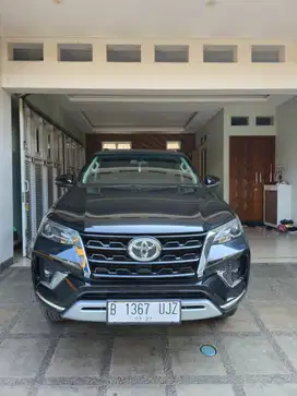 Fortuner VRZ 2.4 AT 2022