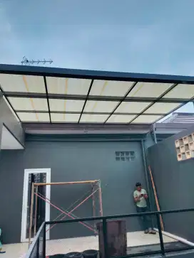 kanopi atap alderon semi transparan minimalis