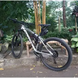 Sepeda Gunung Merk Scott Couple