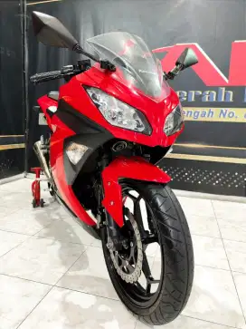 Ninja fi250cc RED Glossy km.10rb mulus murah. Anugerah Motor rungkut