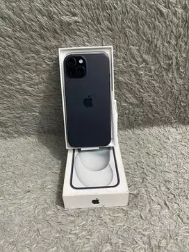 Iphone 15 BASIC BLACK 128gb IBOX Gransi On FEBRUARI 2026 MULUS ORI