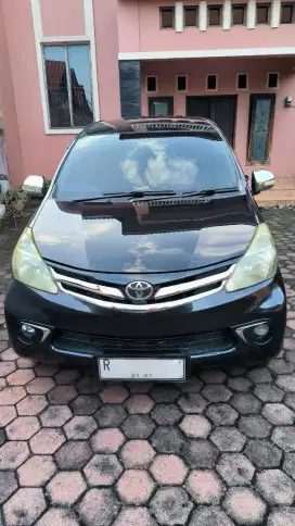 TOYOTA AVANZA 2012