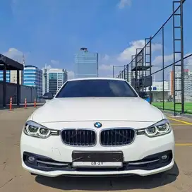 BMW 320i F30 SPORT NIK 2018