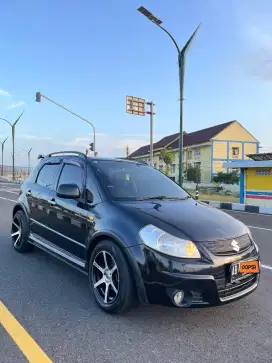 BU suzuki SX4 XOver X over