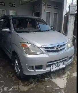Mulus Siap Pakai ! Toyota Avanza 1.3 G Manual Warna Silver Tahun 2010