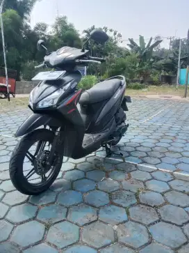 Nia:VARIO AGNES DP 1.2JT PLAT B JAKSEL PAJAK HIDUP