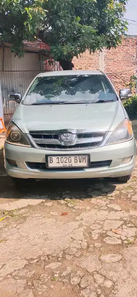 Toyota Kijang Innova 2005 Bensin