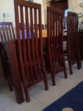 Meja makan jati 6 kursi
