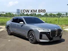 (LOW KM 8RB) BMW 735I  MSPORT 2023