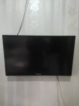 Dijual TV LCD 32 inch  merk Panasonic, unit sangat bagus