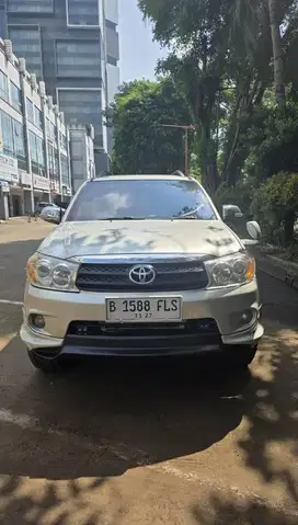 Fortuner G diesel 2009 matic full spec cumi2 good condition