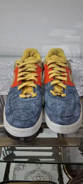 Nike Air Force 1 Dark Sluphur