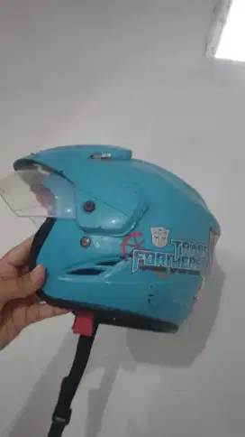 Helm anak anak dijual