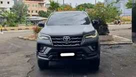 Km10rb toyota fortuner vrz gr sport 2024 abu siap pakai