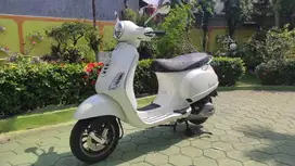 Dijual Vespa LX 125