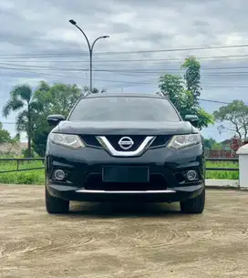 Nissan X-Trail 2.5 AT 2015