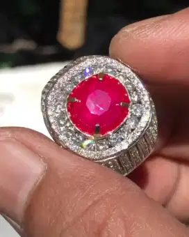 Permata Ruby Burma Mogok Ring Emas Berlian