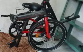 Dijual Sepeda lipat merk Element FoldX 8 Abu2 merah