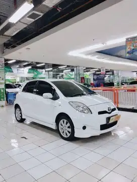 YARIS 1.5 E Matic 2013 Tdp : 23 juta
