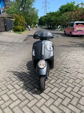 2021 Vespa GTS HPE 300 SEI GIORNI II