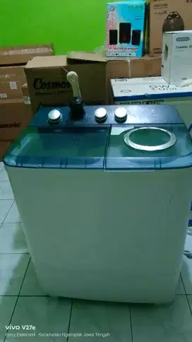 Mesin cuci Electrolux 8kg