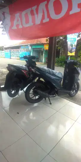 Di jual motor Honda baru bisa cash dan kredit