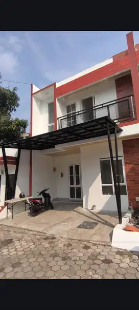 2 Lantai 3 Kamar full bata merah di Jaksel 1 km ke tol dan Busway