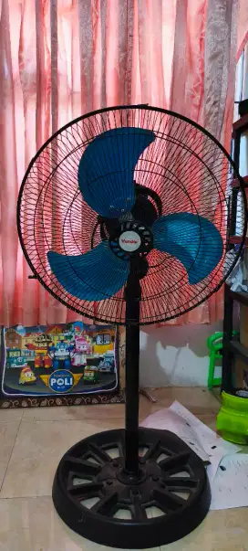 Dijual 1 kipas angin merek yundai