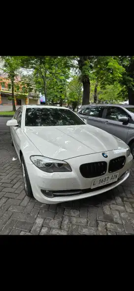 Bmw 523i th 2011 putih low km