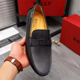 LOAFER BALLY SLIP ON CASUAL BRANDED IMPORT