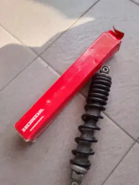 Shock belakang bekas beat new