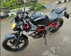 Kawasaki z 250 sl 2014