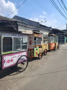 gerobak gorengan/ tahu crispy/sempol/sosis/telor/pempek/es buah/DLL